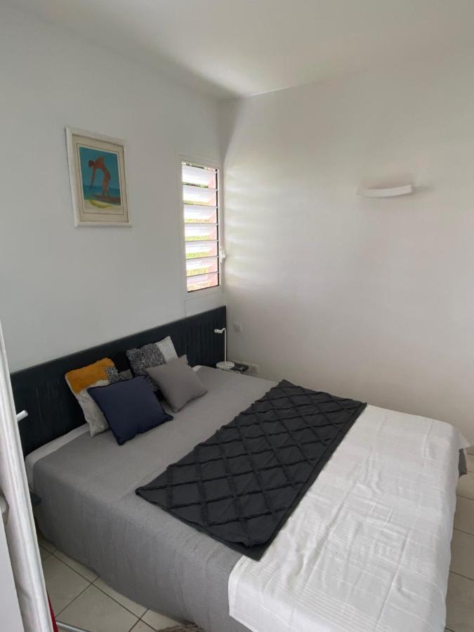 Le 63* Apartment Ла Трините Екстериор снимка