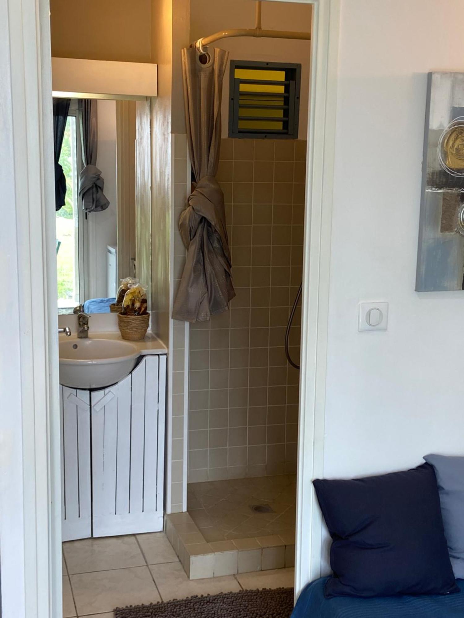 Le 63* Apartment Ла Трините Екстериор снимка